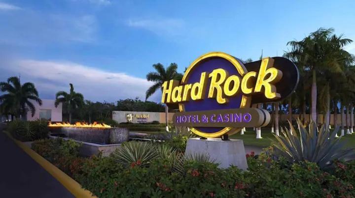 Cana Rock Star Luxury Condo, Casino, Golf, Beach In Hard Rock Area 蓬塔卡纳 外观 照片